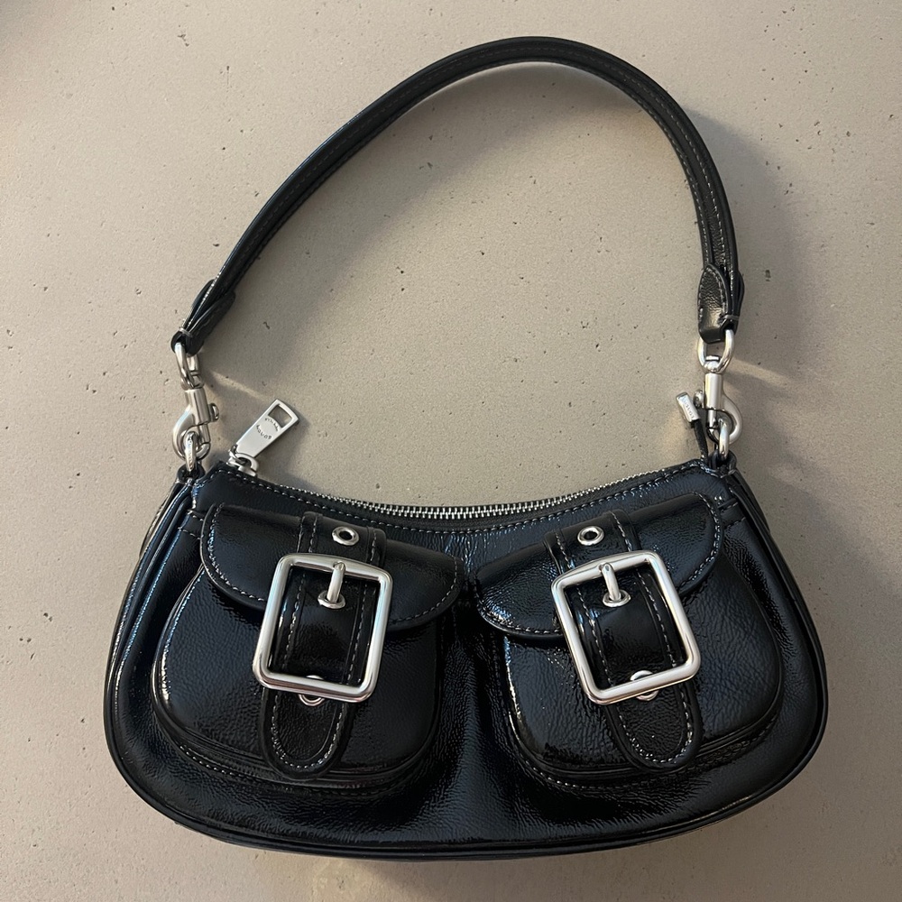 Coach Ashton Shoulder Bag